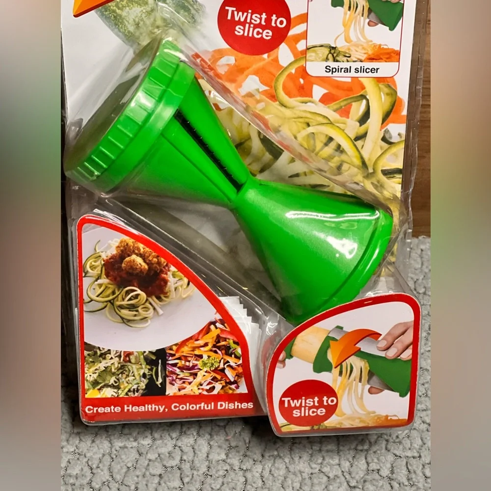 Sunkist 2-in-1 Spiral Slicer Vegetable Slicer Green New In Pack